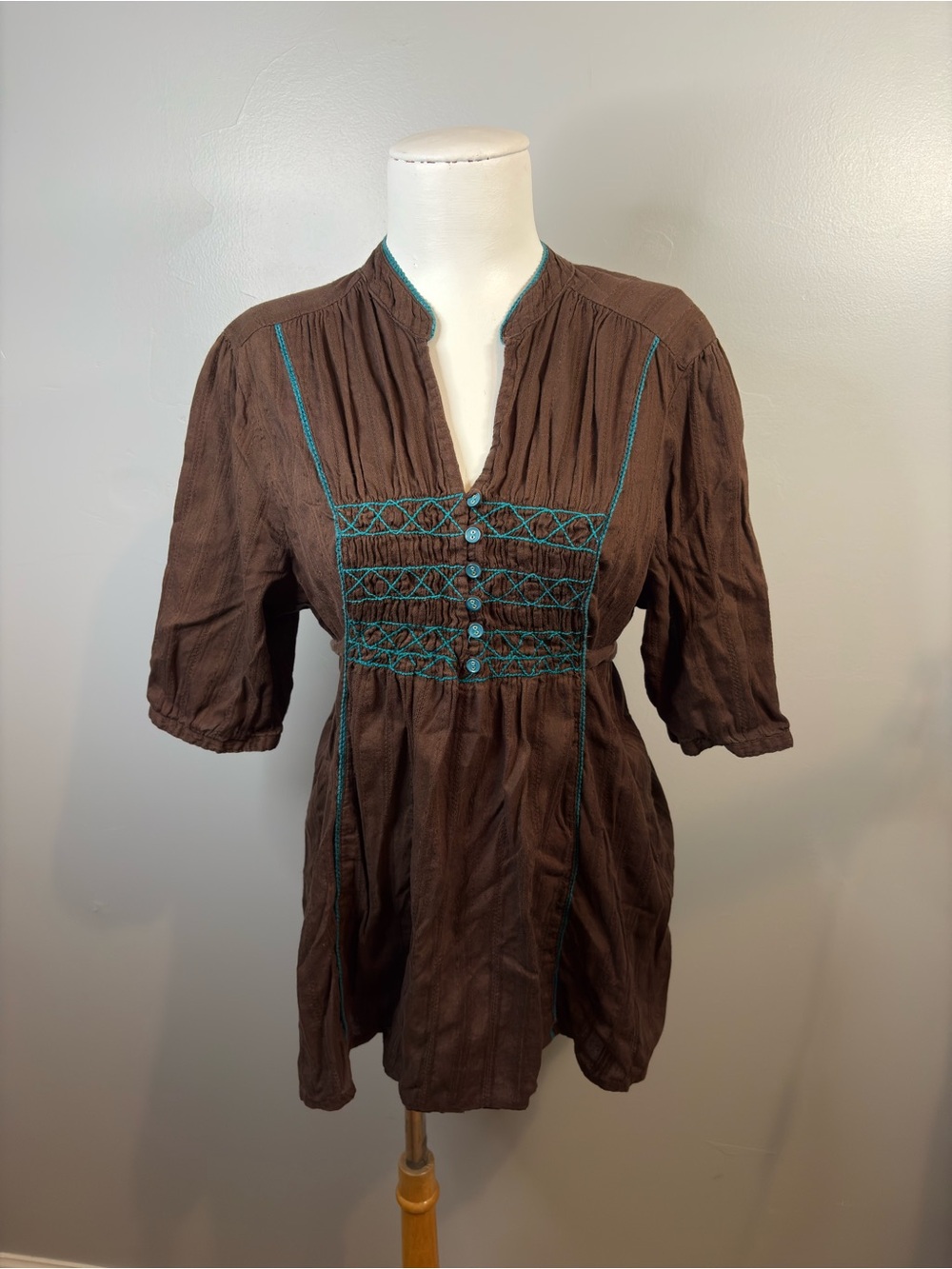 Vintage Y2K Vanity Brown Embroidered Peasant Top 100% Cotton Brown Teal Women’s